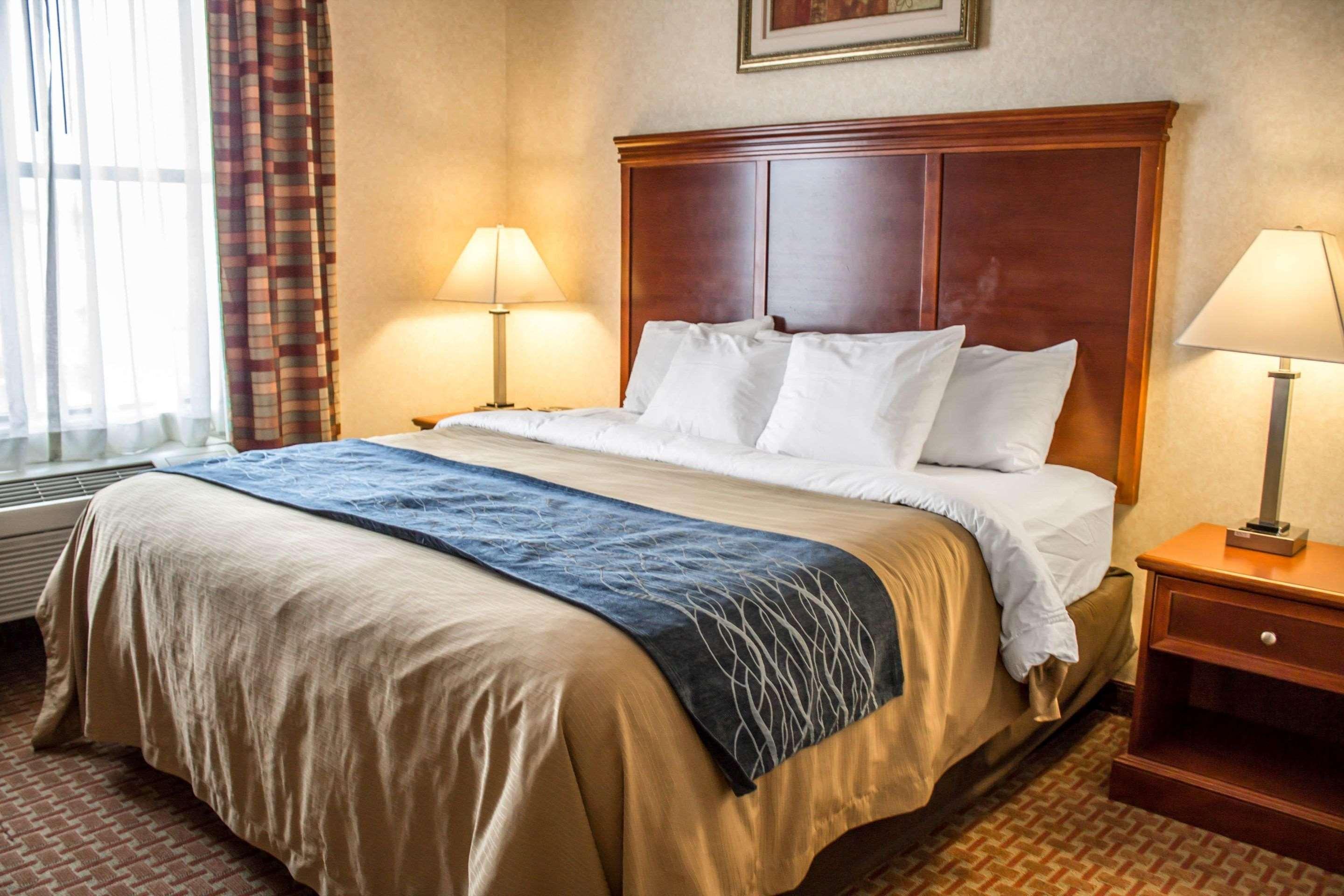 Comfort Inn & Suites Kent - University Area 外观 照片