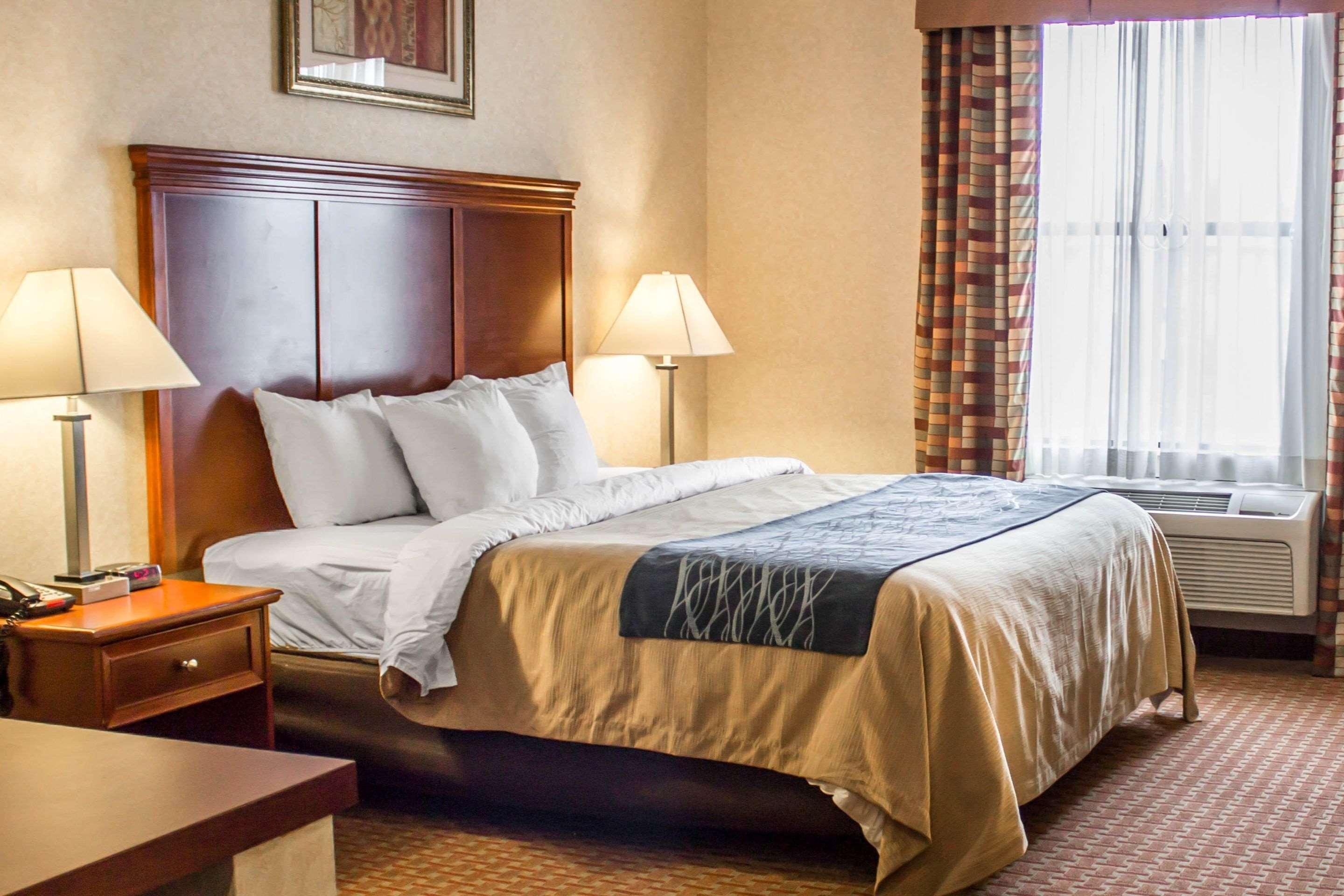 Comfort Inn & Suites Kent - University Area 外观 照片