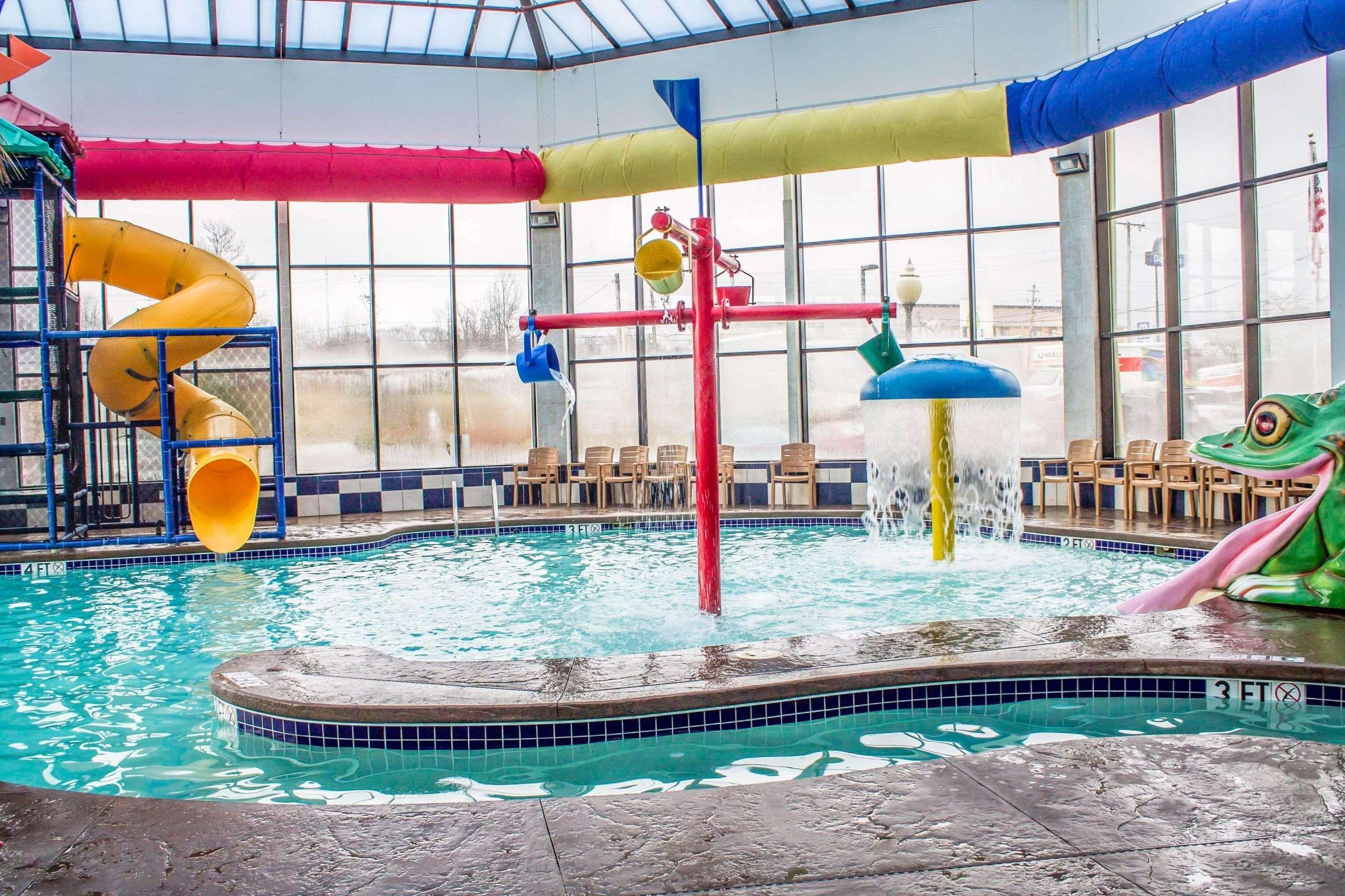 Comfort Inn & Suites Kent - University Area 外观 照片